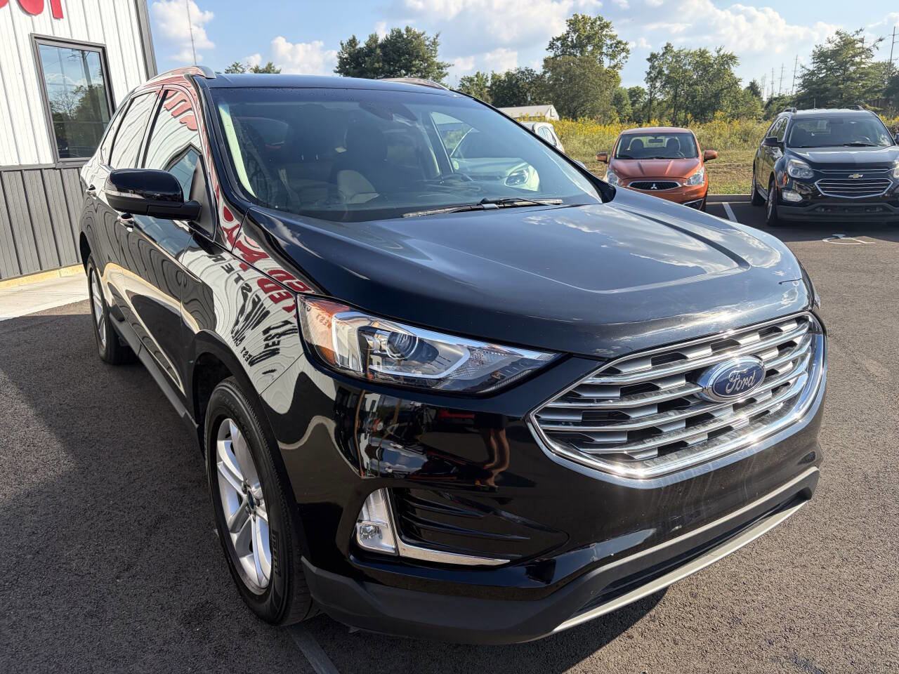 Used 2019 Ford Edge SEL FWD image 4