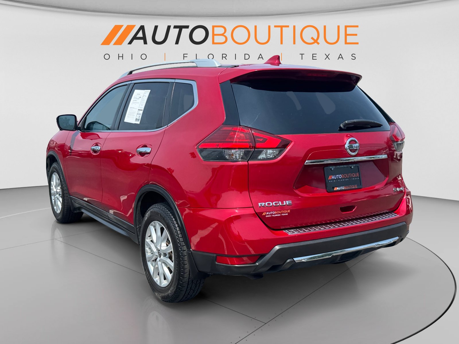 Used 2017 Nissan Rogue SV w/ SV Premium Package AWD/4WD image 3