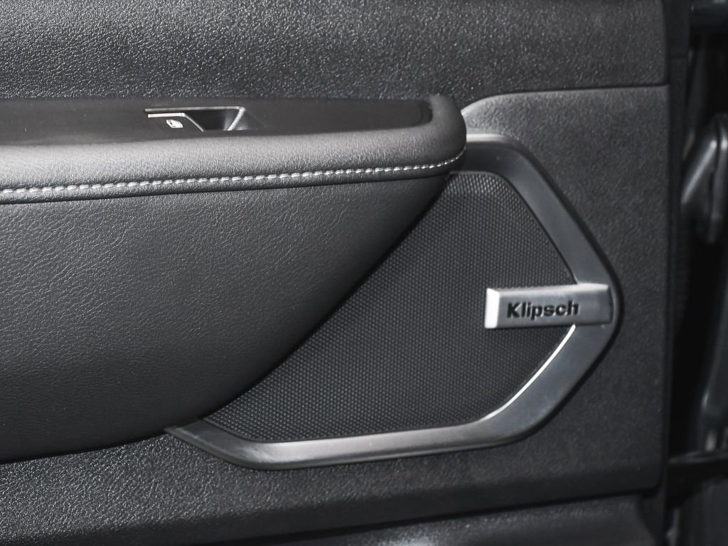 Used 2025 Nissan Armada Platinum Reserve AWD/4WD image 14