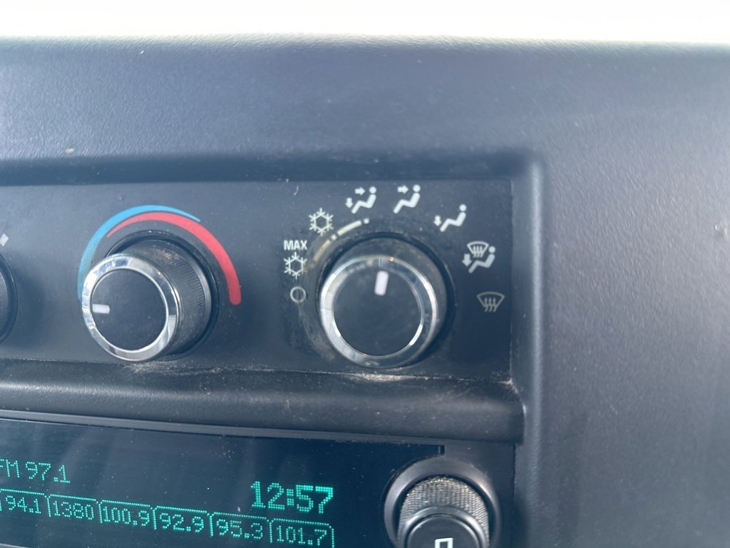 Used 2018 Chevrolet Express 2500 Work Van image 23