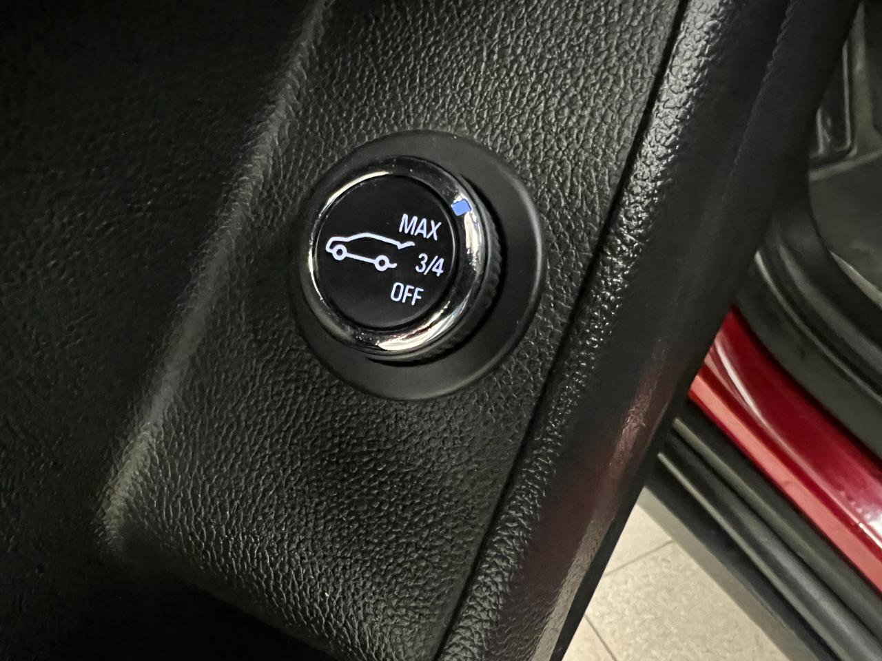 Used 2019 Chevrolet Traverse LT FWD image 34