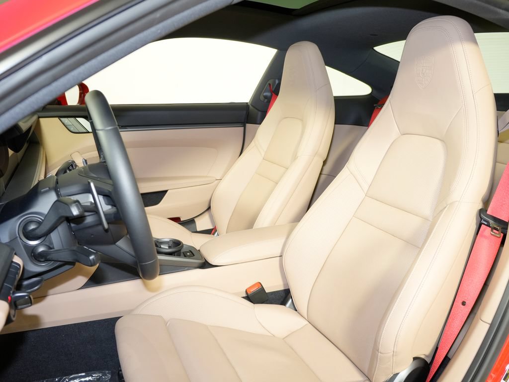 Certified 2024 Porsche 911 Carrera RWD image 5