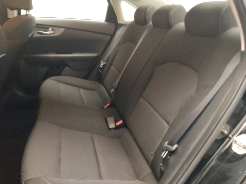 Used 2020 Kia Forte LXS FWD image 18