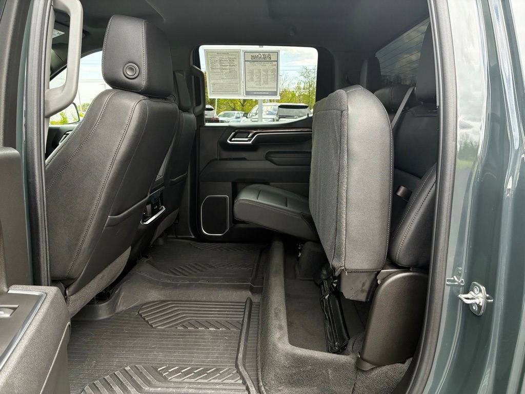 Used 2025 Chevrolet Silverado 1500 LTZ AWD/4WD image 28