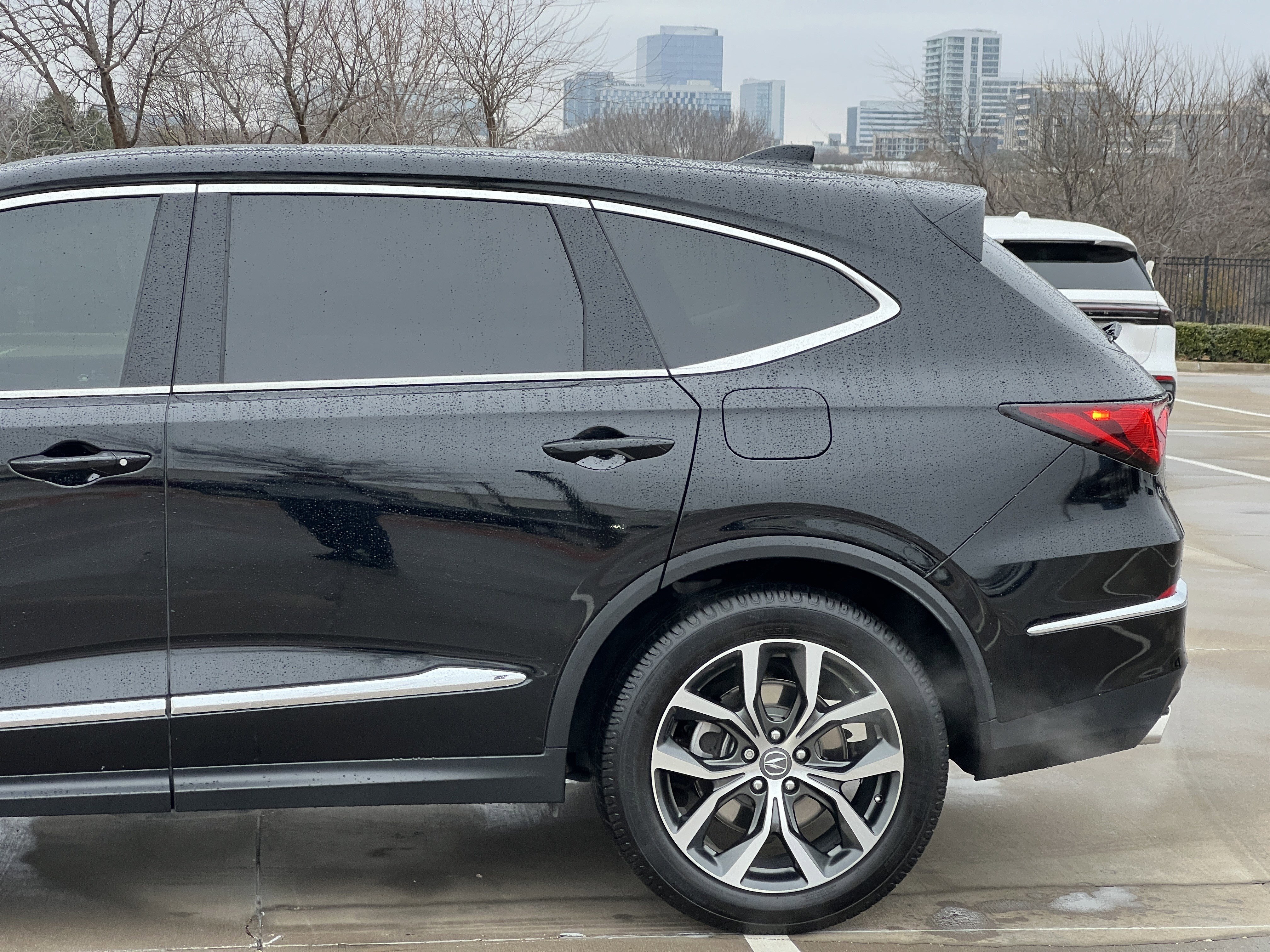 Used 2022 Acura MDX SH-AWD w/ Technology Package image 6
