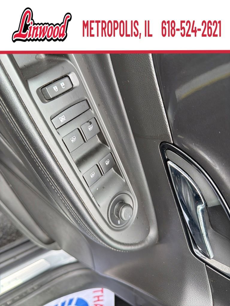 Used 2020 Buick Encore Preferred FWD image 13
