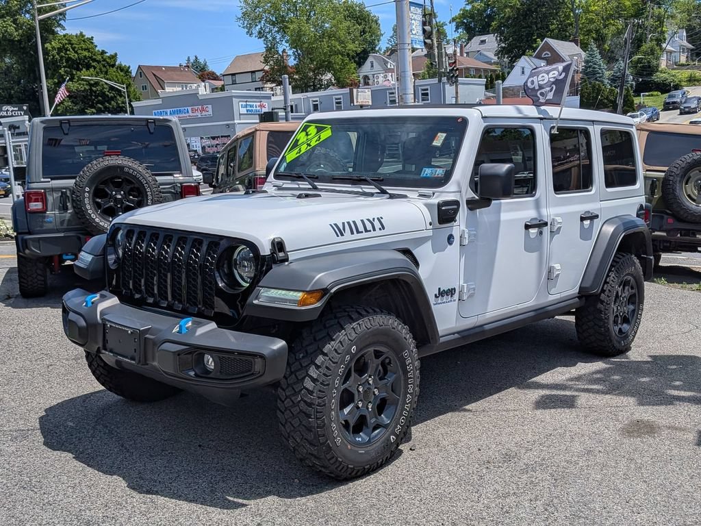 Used 2023 Jeep Wrangler Unlimited w/ Sun & Screen Package AWD/4WD image 2