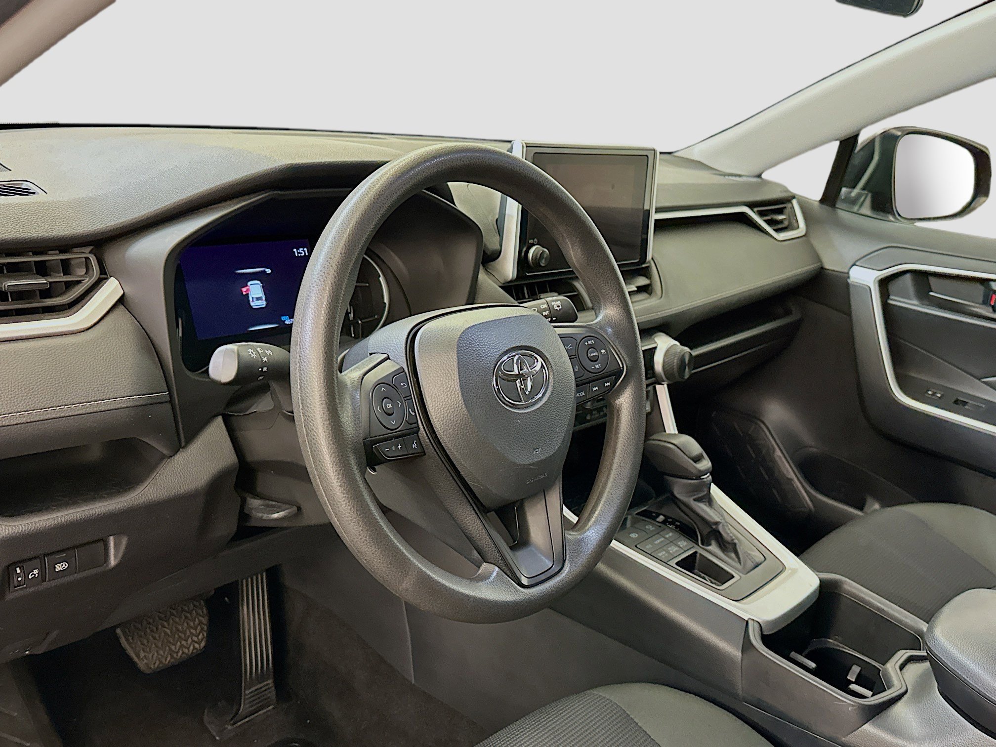 Used 2024 Toyota RAV4 LE image 18