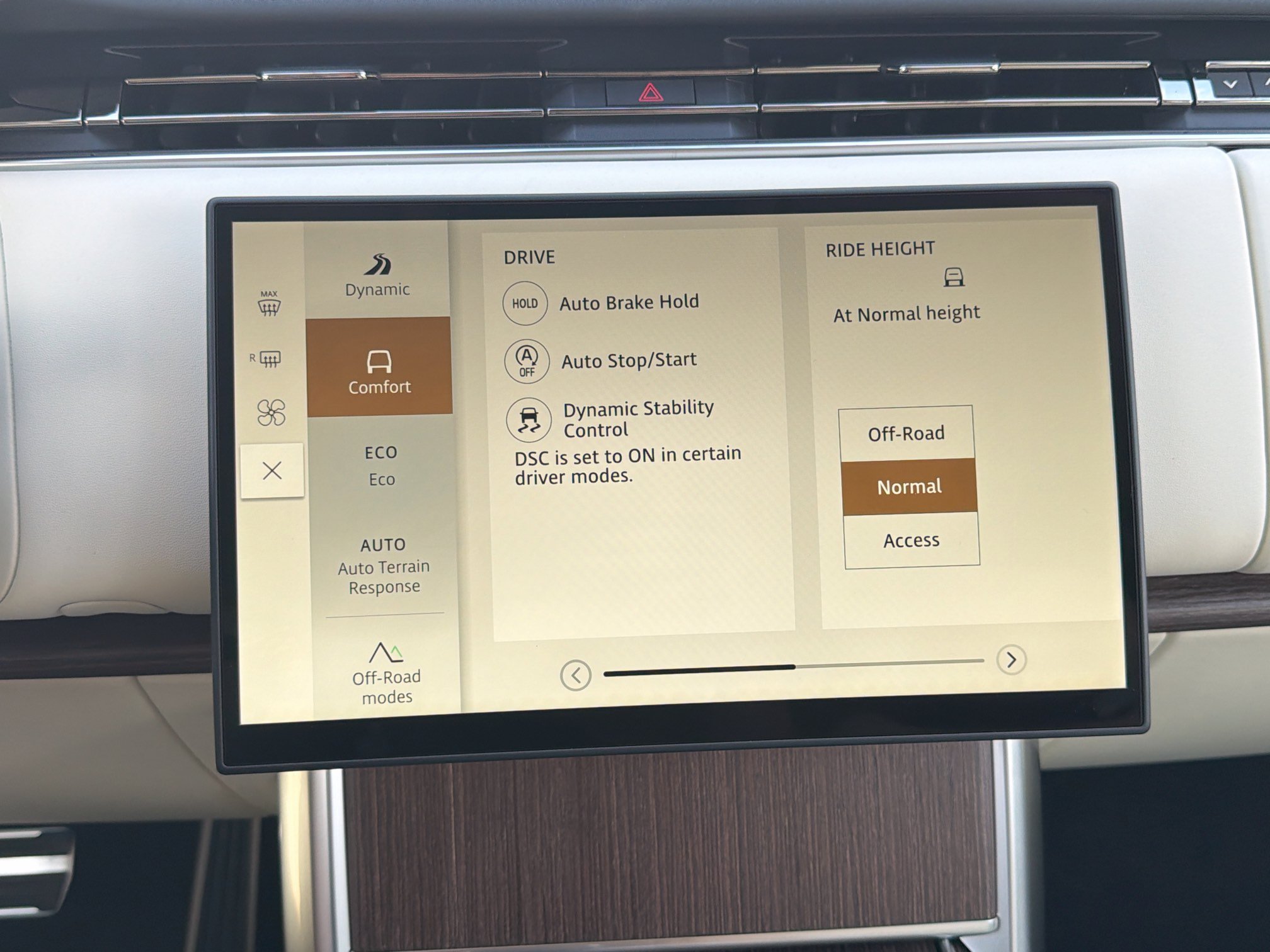 New 2026 Land Rover Range Rover SE AWD/4WD image 31