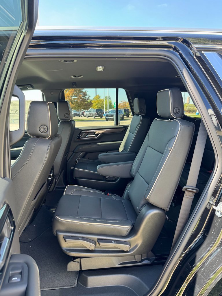 New 2026 GMC Yukon Elevation image 14