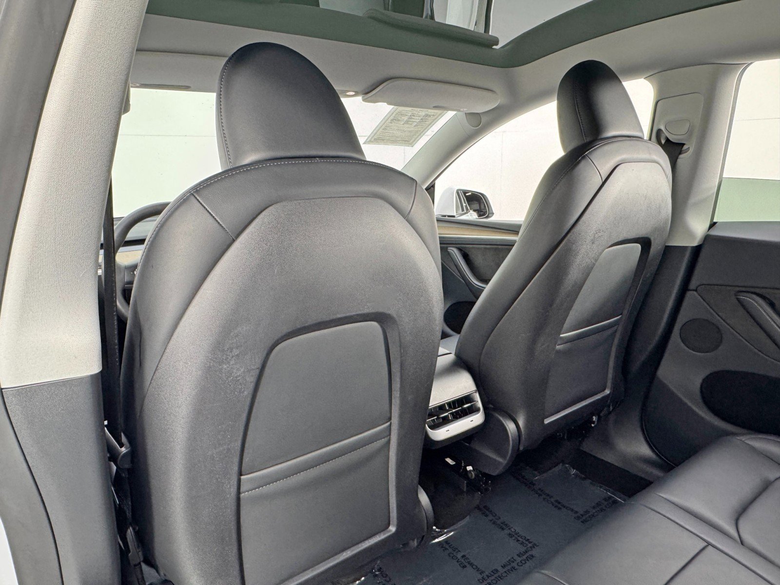 Used 2023 Tesla Model Y Long Range image 34