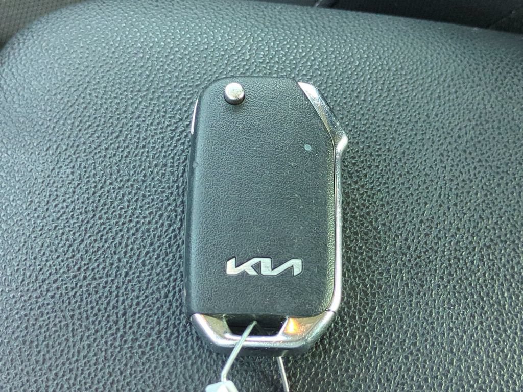 Used 2023 Kia Forte LXS w/ LXS Technology Package FWD image 24