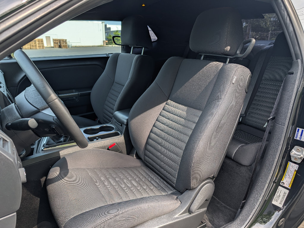 Used 2014 Dodge Challenger R/T RWD image 12