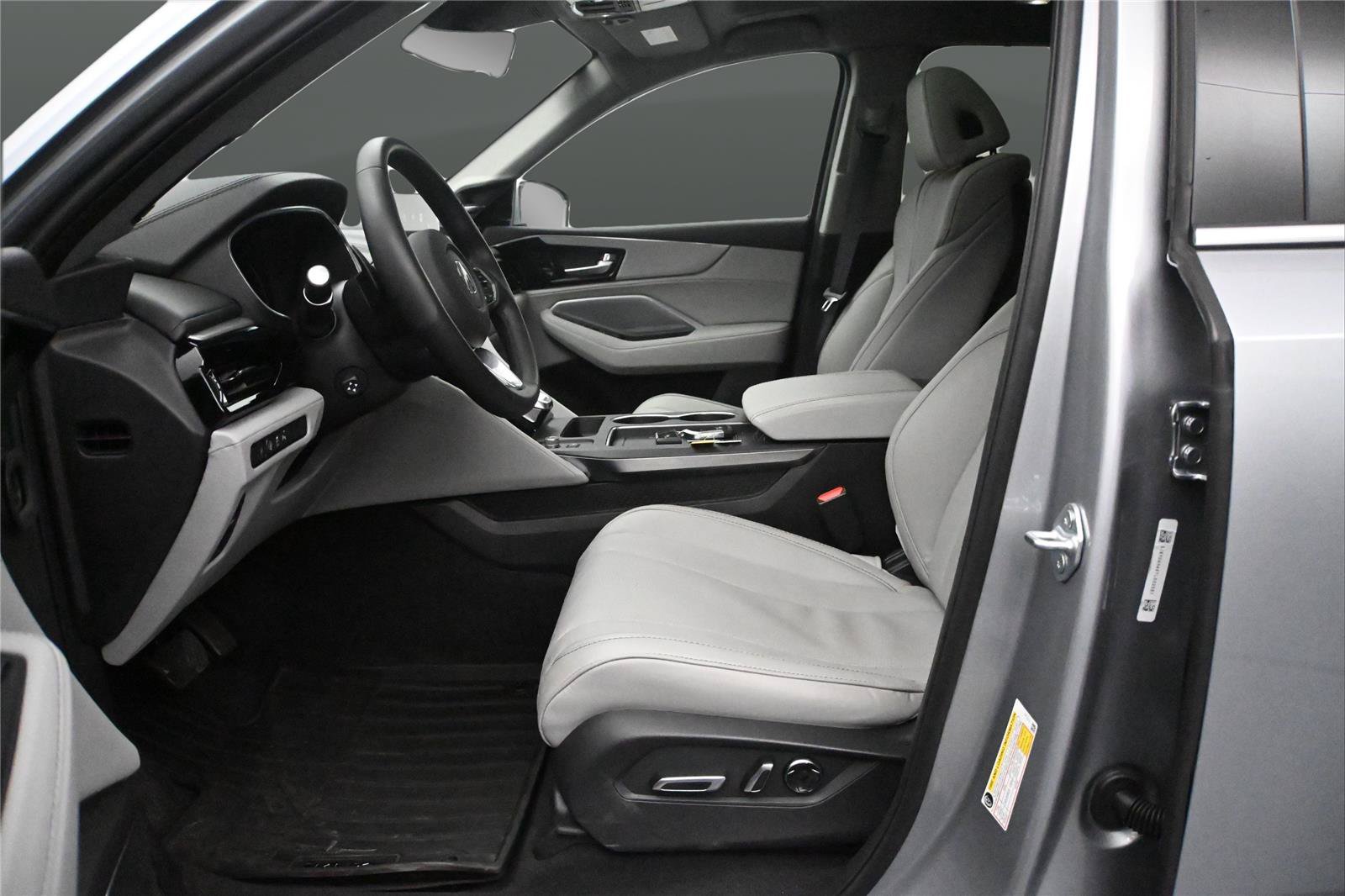 Certified 2026 Acura MDX FWD w/ Technology Package image 10