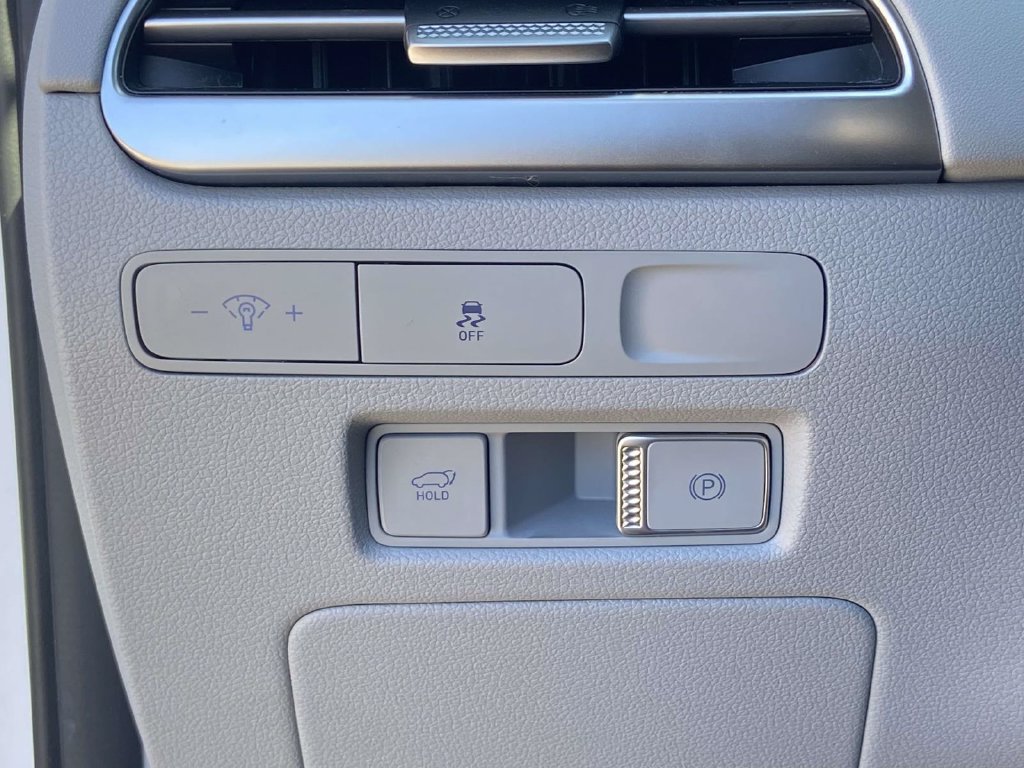 Used 2024 Hyundai Palisade SEL FWD image 24