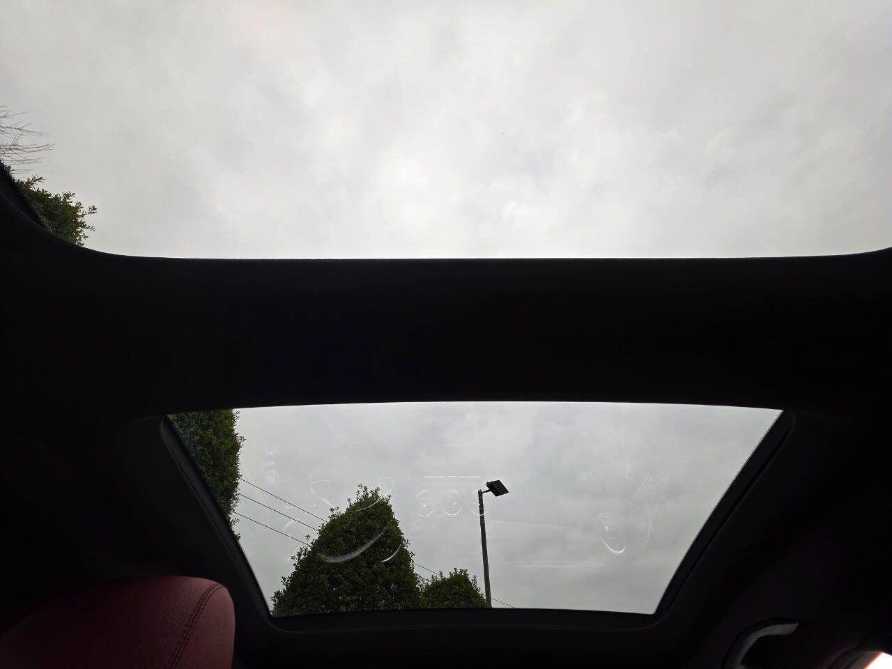 Used 2015 Mercedes-Benz C 300 4MATIC Sedan image 29