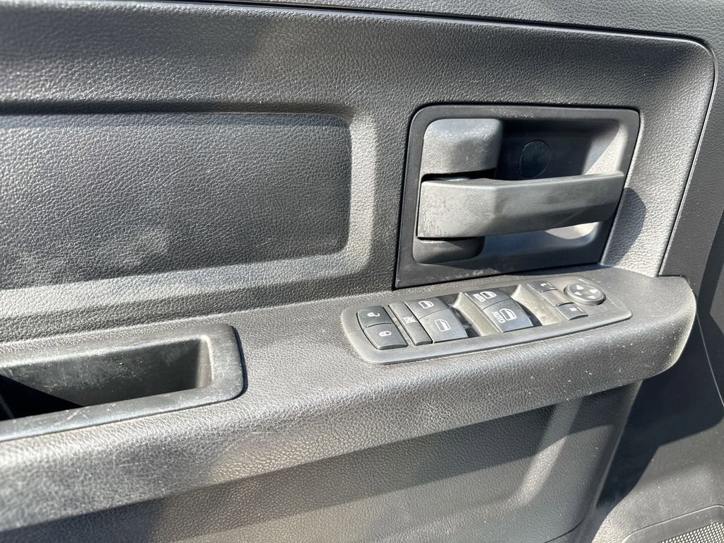 Used 2018 RAM 2500 Tradesman w/ Chrome Appearance Group image 20