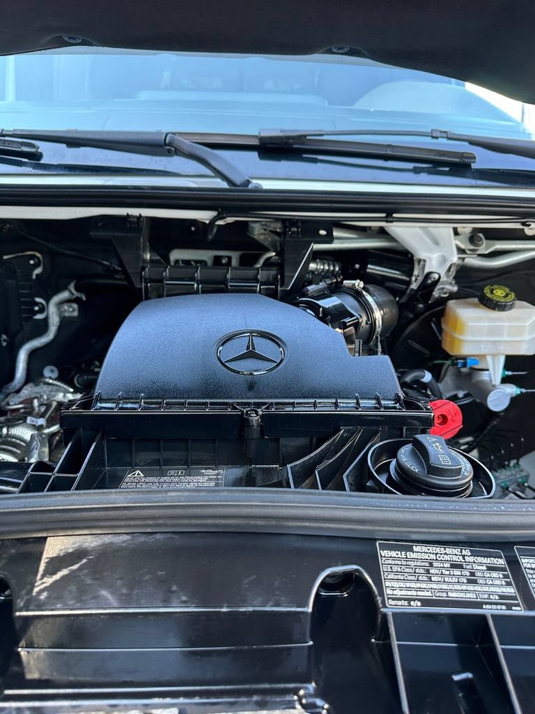 Used 2024 Mercedes-Benz Sprinter 2500 w/ Acoustic Package image 7