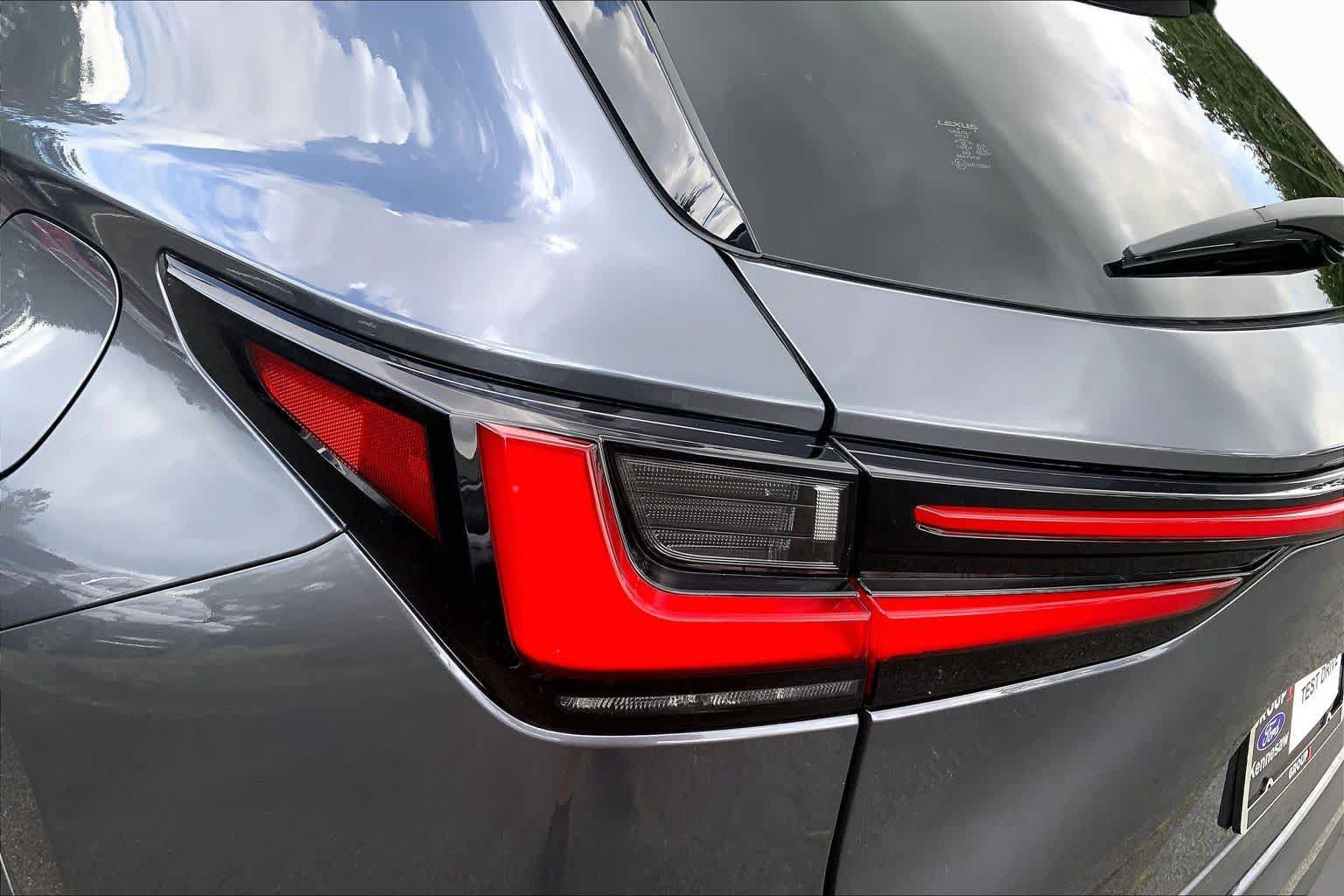 Used 2025 Lexus NX 350h AWD w/ Cold Area Package image 28