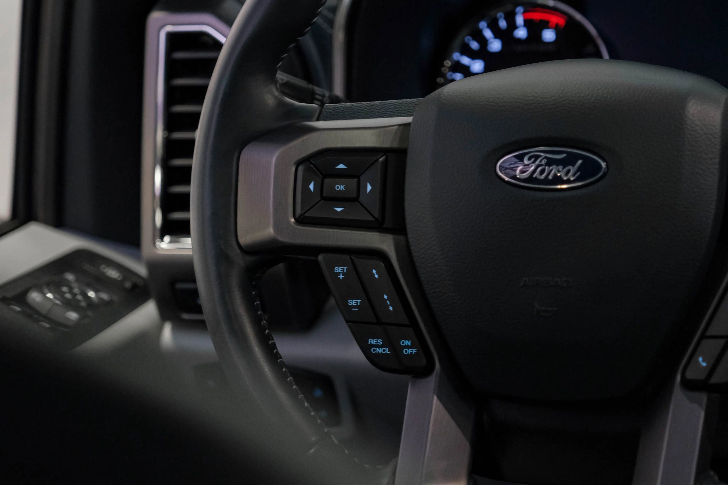 Used 2022 Ford F250 Limited image 15