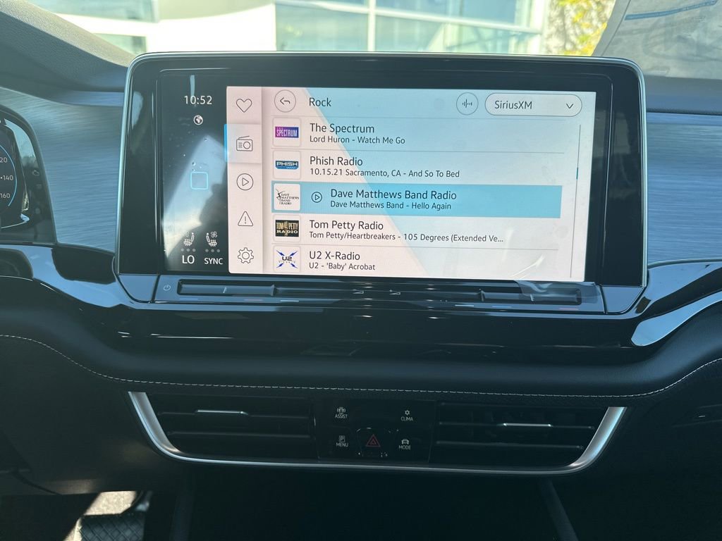 New 2026 Volkswagen Atlas Cross Sport SE image 16