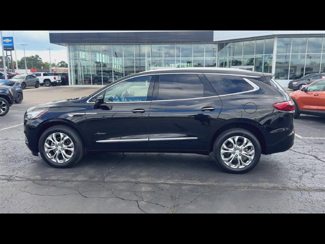 Used 2020 Buick Enclave Avenir w/ Avenir Technology Package AWD/4WD image 5