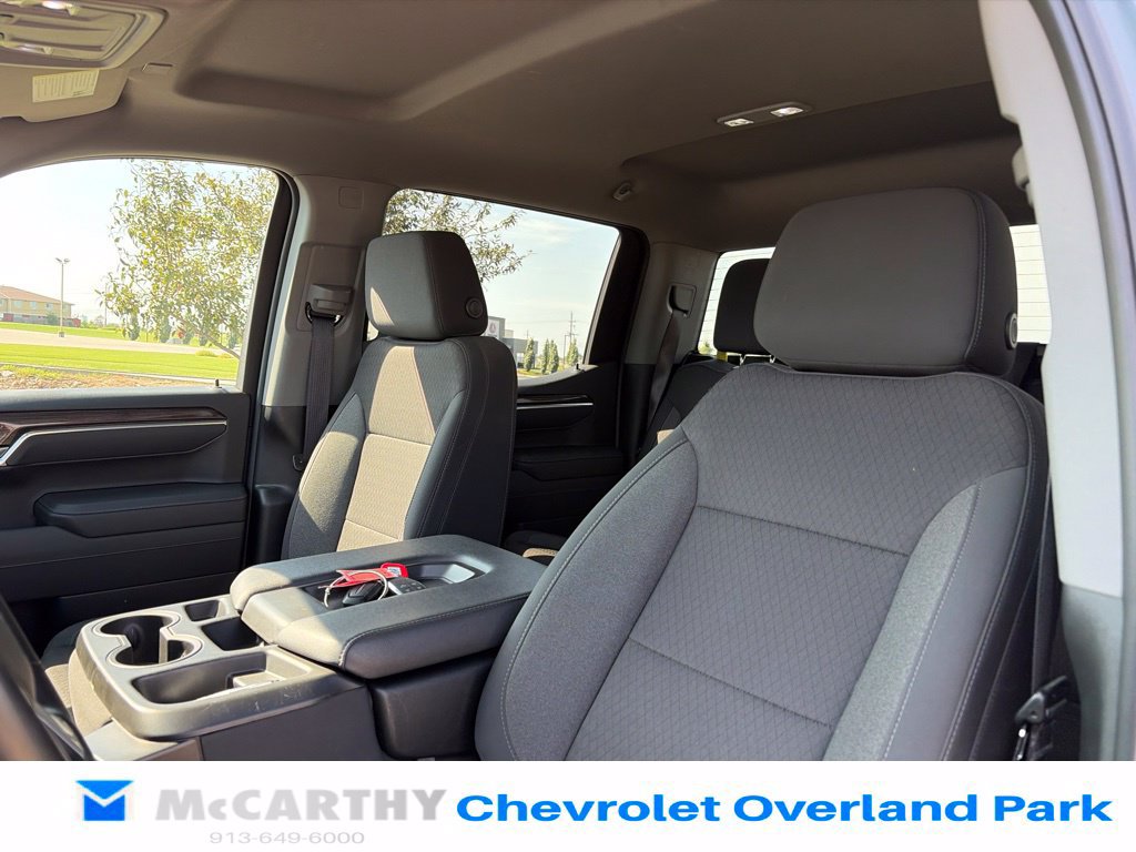 Used 2025 Chevrolet Silverado 1500 LT AWD/4WD image 47