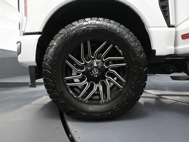 Used 2024 Ford F350 Platinum image 17