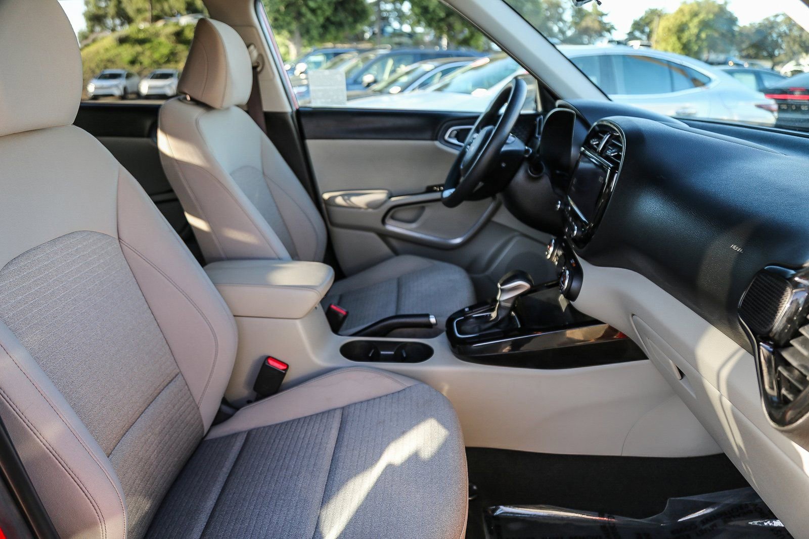 Used 2022 Kia Soul S image 17