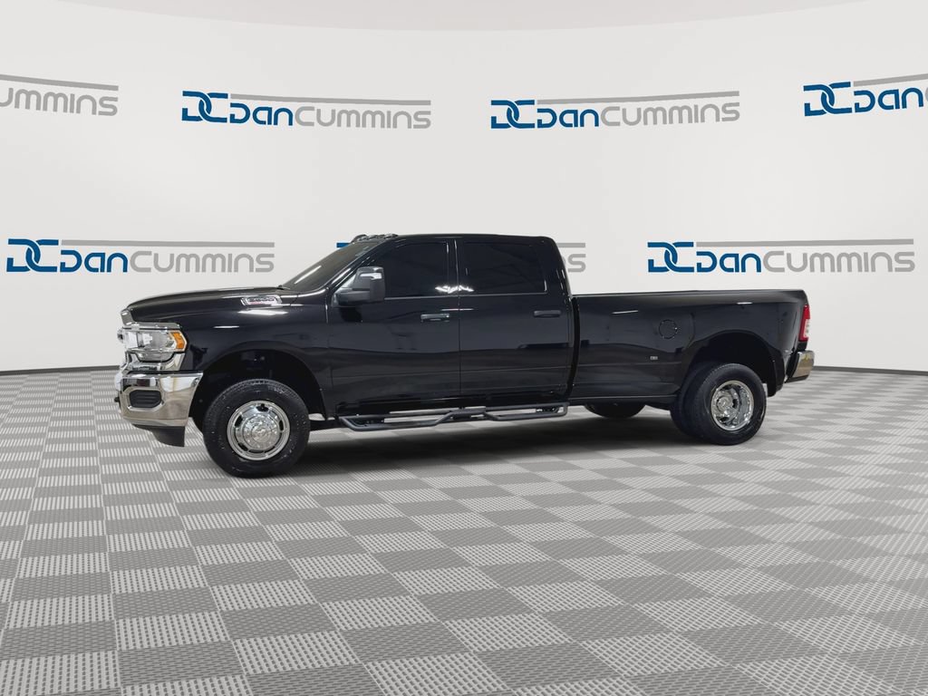 Used 2024 RAM 3500 Tradesman w/ Chrome Appearance Group AWD/4WD image 6