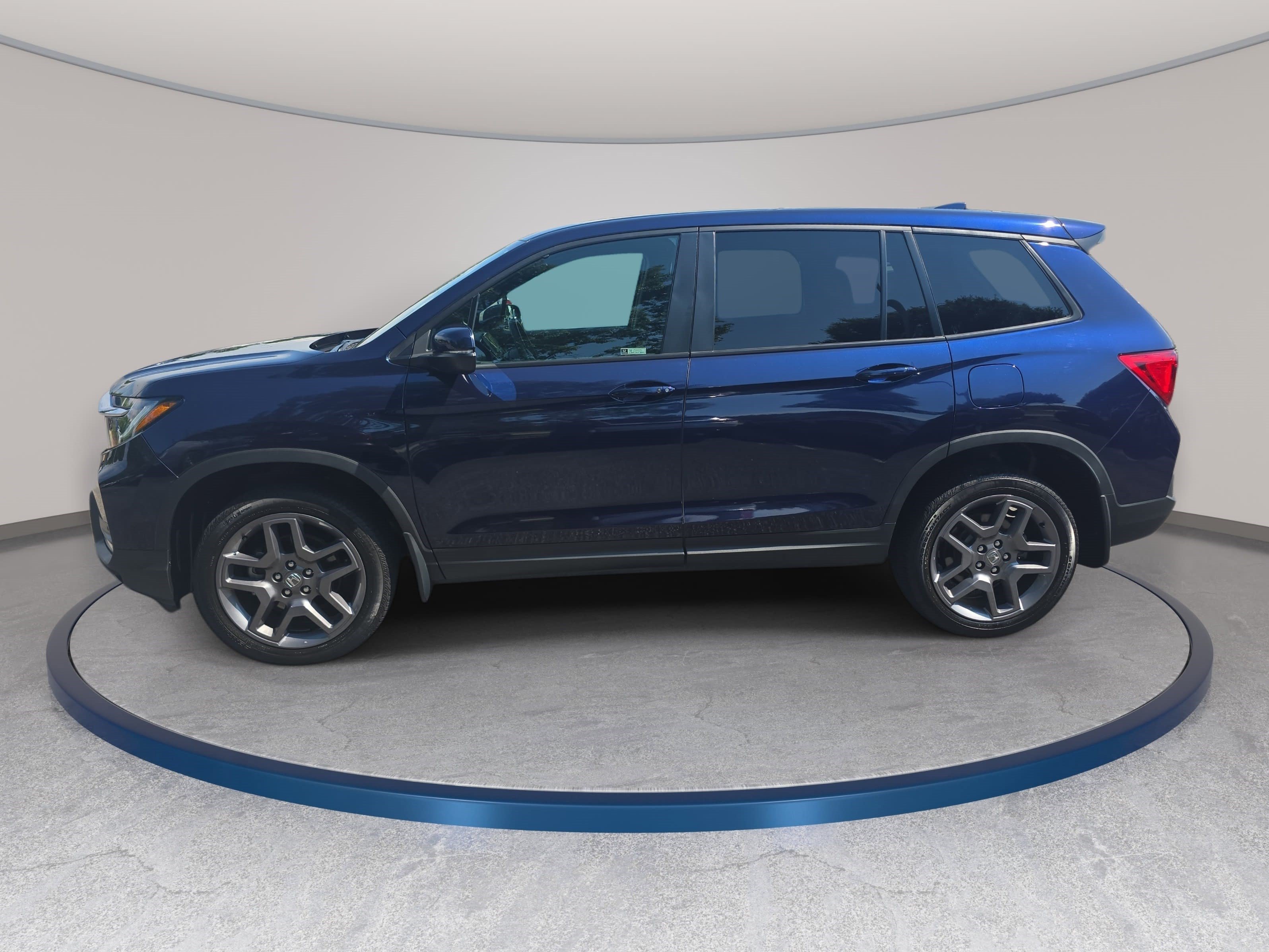 Used 2023 Honda Passport EX-L image 8