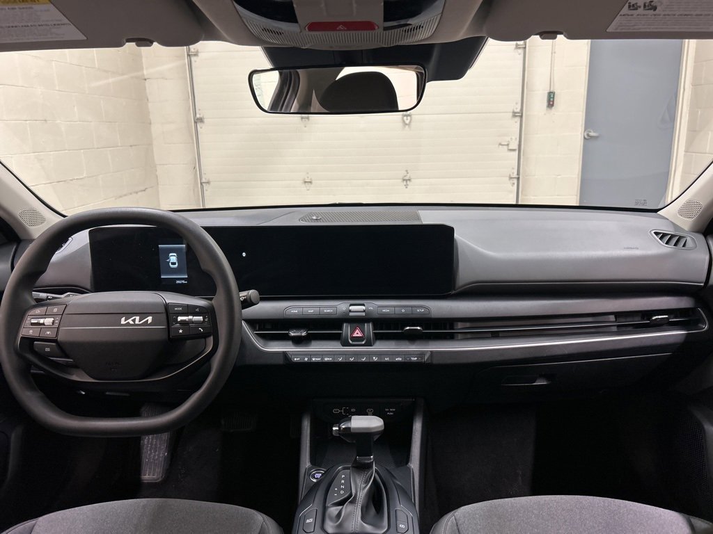 Used 2025 Kia K4 LXS image 17