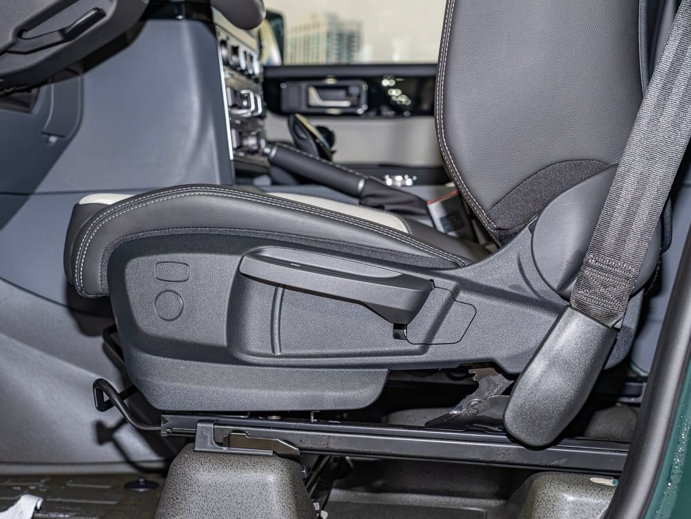 New 2025 INEOS Grenadier Station Wagon AWD/4WD image 15