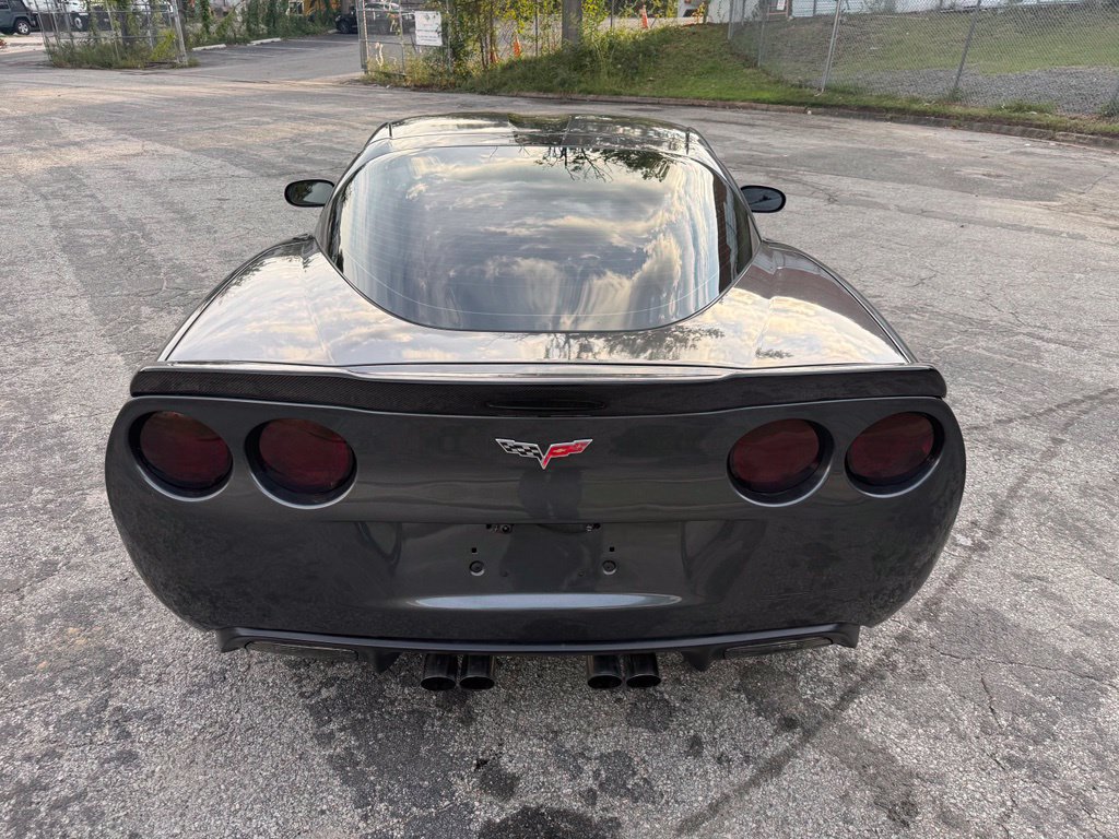 Used 2010 Chevrolet Corvette Coupe w/ 1LT RWD image 3