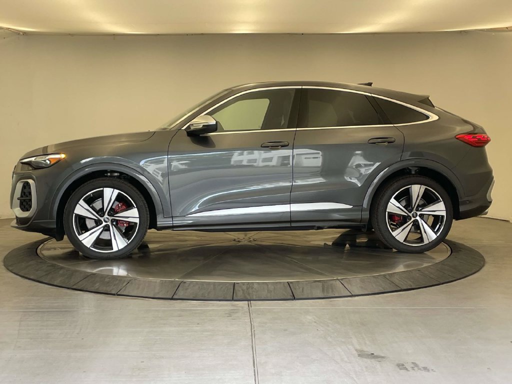 New 2026 Audi SQ5 Premium Plus AWD/4WD image 2