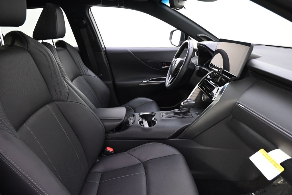 Used 2024 Toyota Venza Limited AWD/4WD image 16