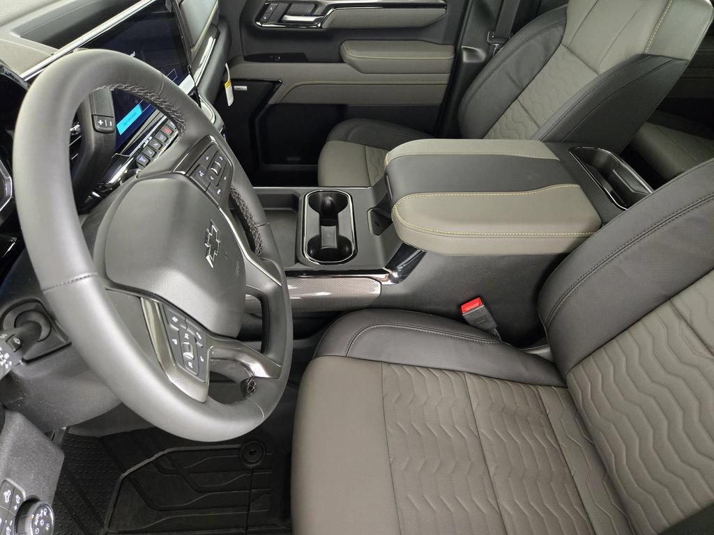 New 2026 Chevrolet Silverado 2500 ZR2 AWD/4WD image 14