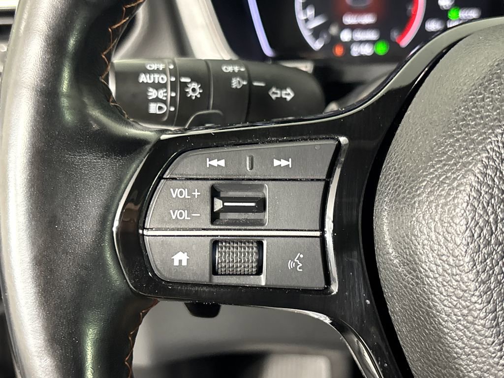 Used 2023 Honda Pilot TrailSport image 14