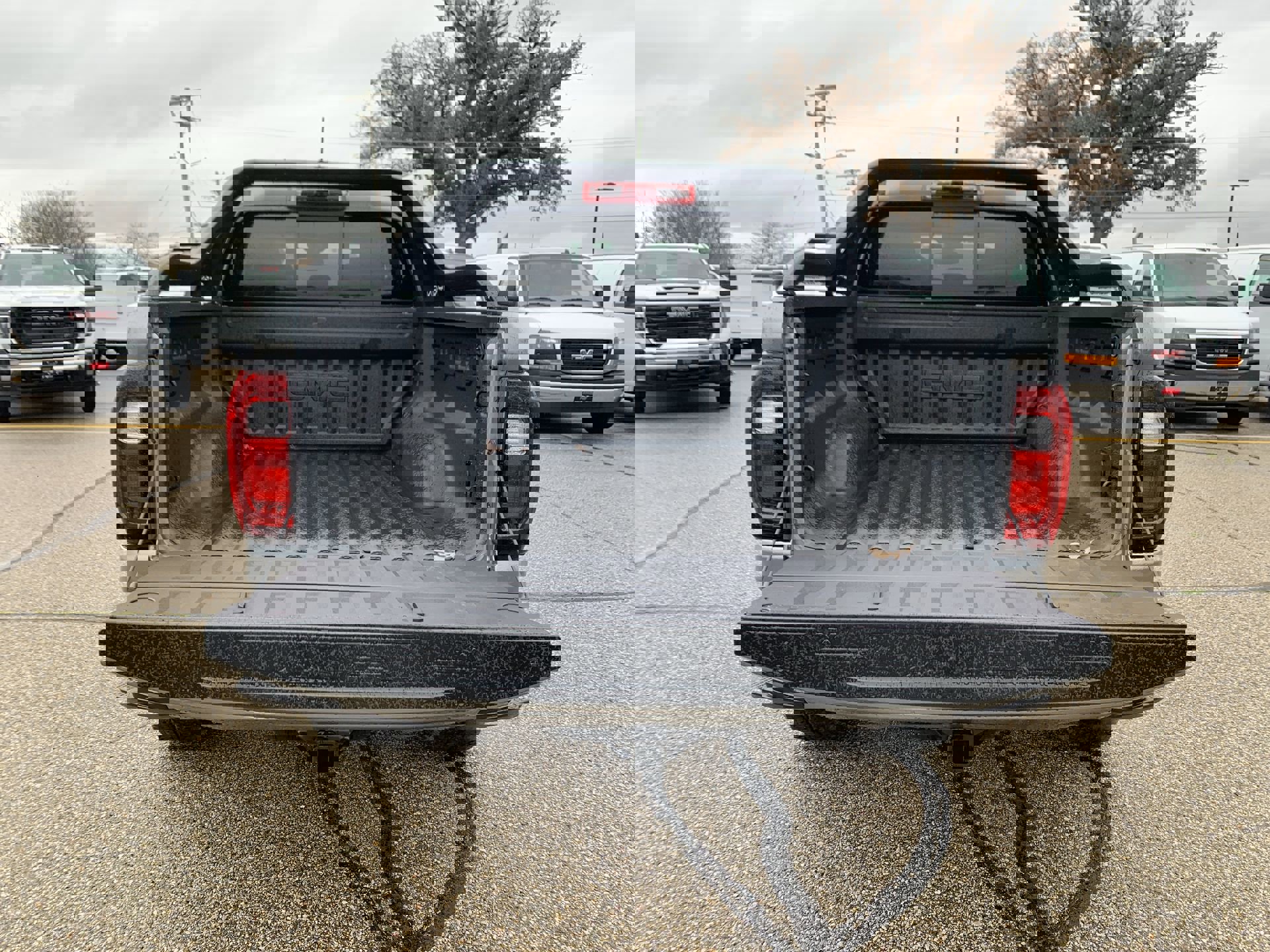 New 2025 GMC Canyon AT4 w/ Nightfall Edition image 34