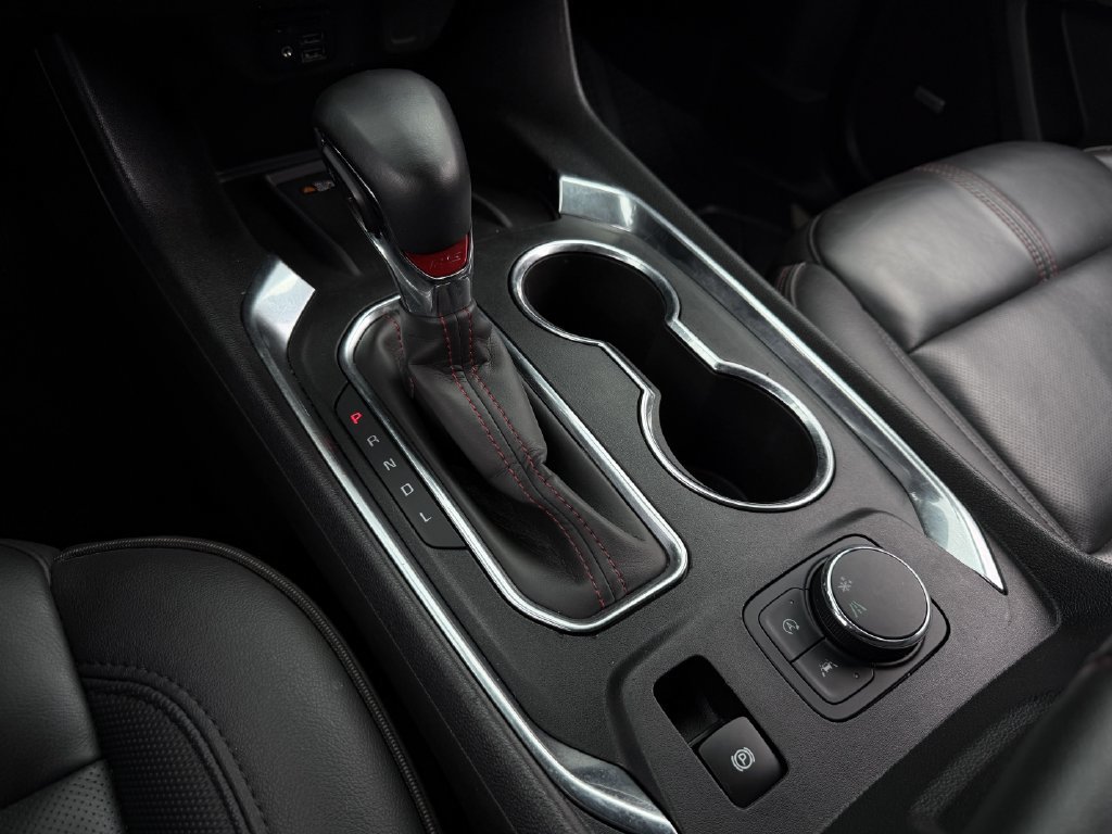 Used 2023 Chevrolet Traverse RS w/ LPO, Floor Liner Package FWD image 19