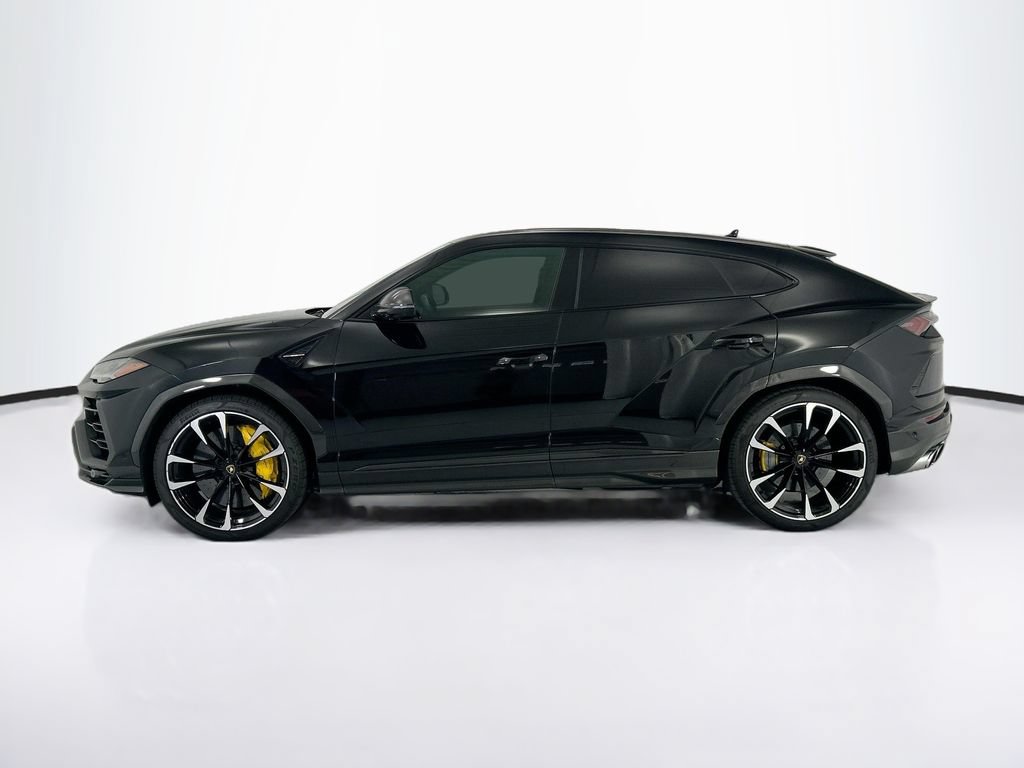 Used 2021 Lamborghini Urus AWD/4WD image 8