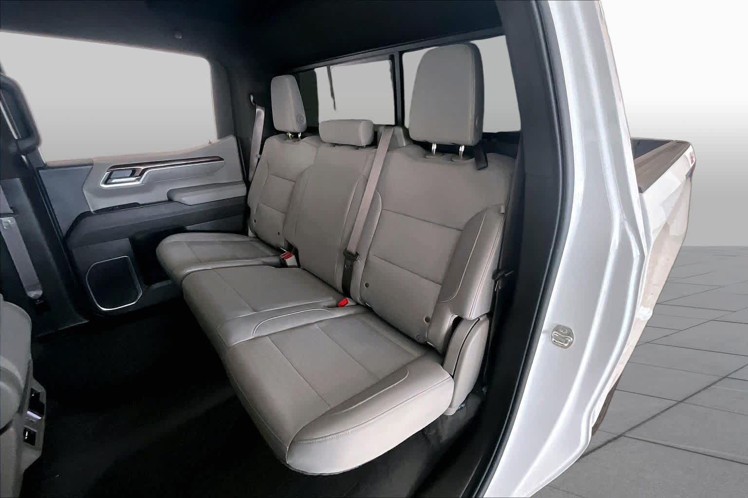 Used 2026 Chevrolet Silverado 1500 LT w/ Texas Edition Plus RWD image 18