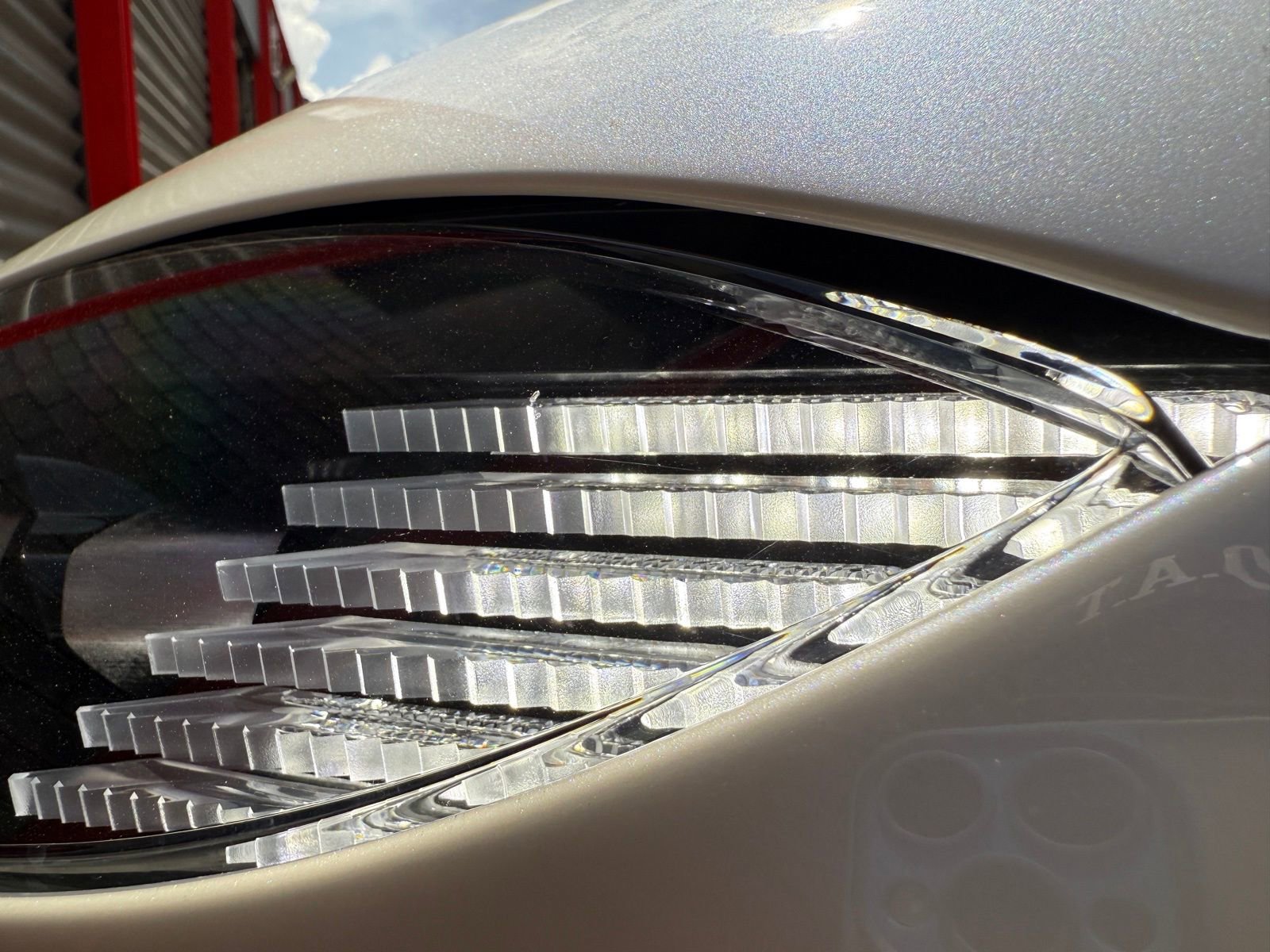 Used 2019 Aston Martin V8 Vantage Coupe image 34