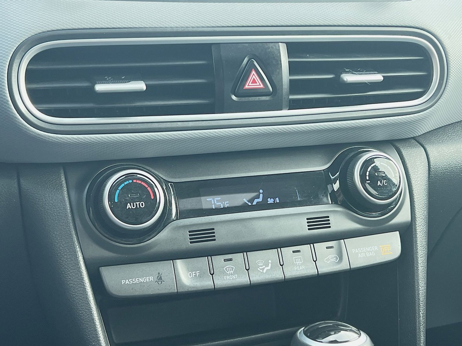 Used 2020 Hyundai Kona Ultimate image 21