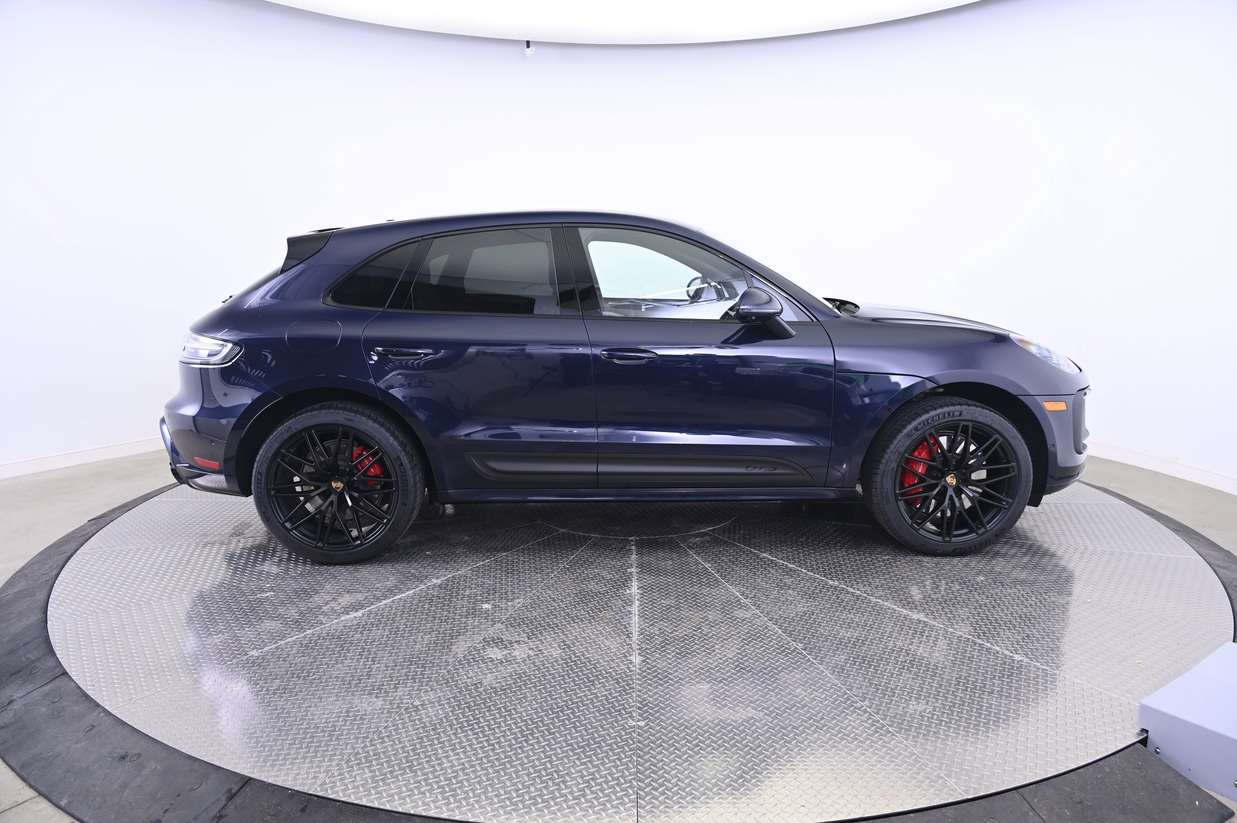 Certified 2022 Porsche Macan GTS image 8