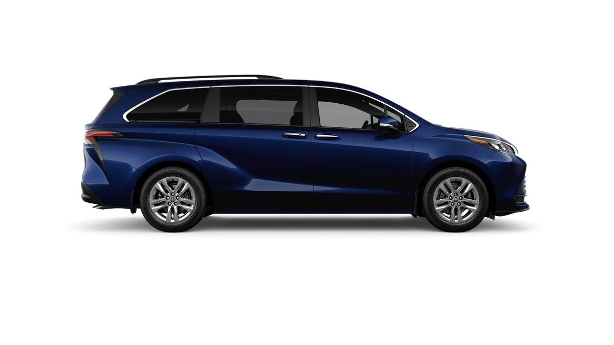 New 2026 Toyota Sienna XLE image 14