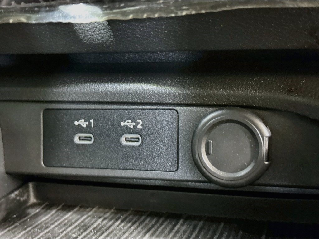 Used 2026 Nissan Sentra SV w/ Floor Mat Package FWD image 40