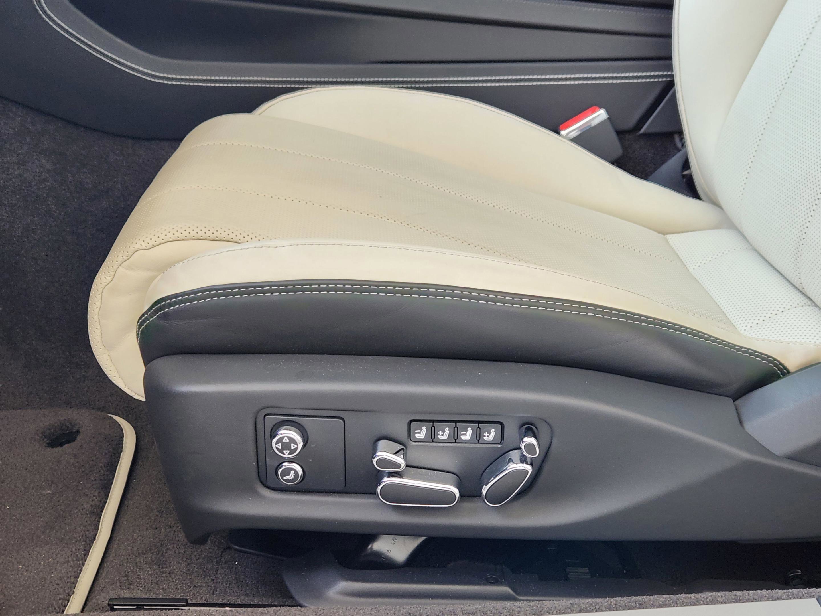 Used 2024 Bentley Continental GT image 43