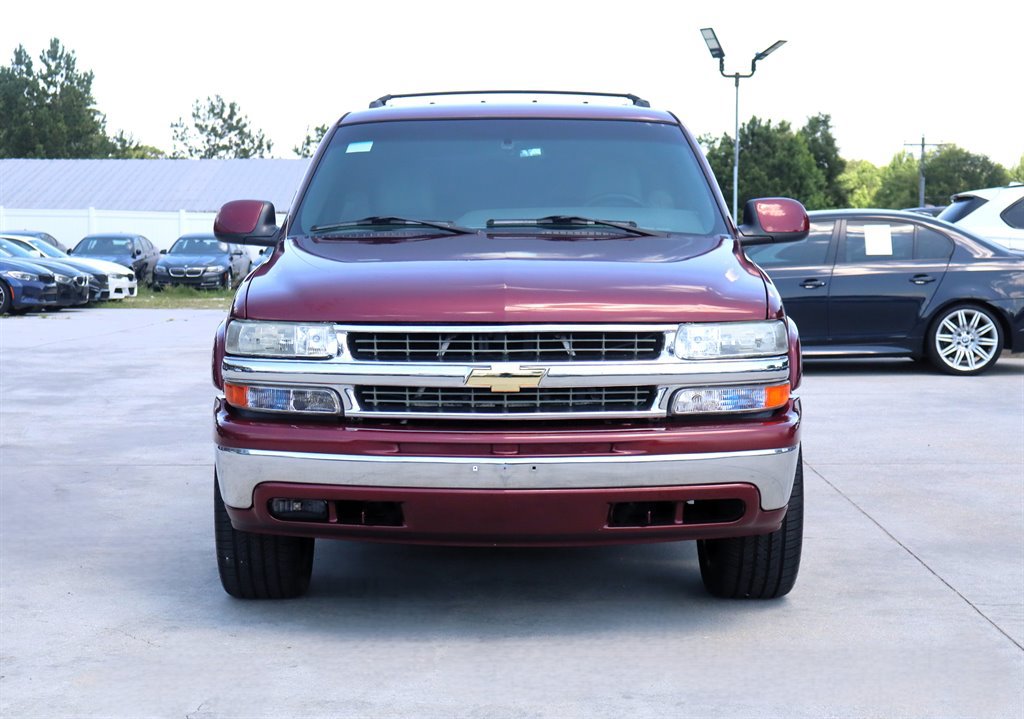Used 2002 Chevrolet Tahoe LS w/ Traction Pkg RWD image 2
