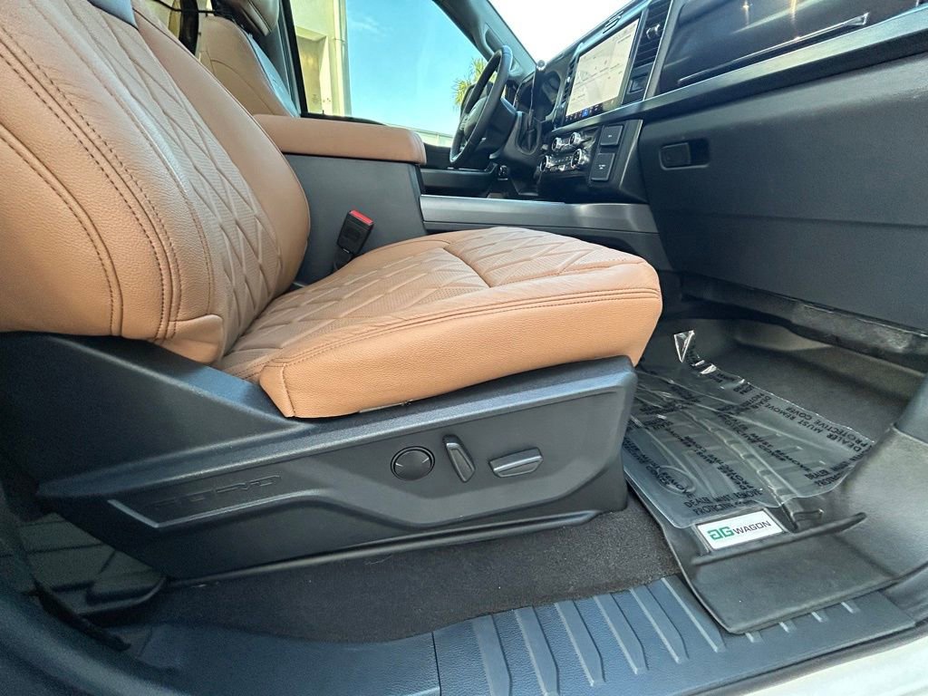 Used 2025 Ford F250 Lariat w/ Lariat Ultimate Package image 31